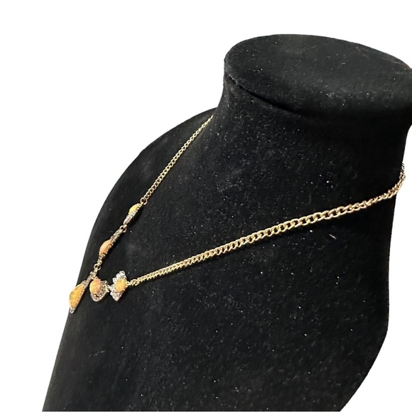 Elegant Gold Tone 5 Glass Pendants Flowers Half Moons Tear Drop Necklace 20” EUC - Picture 5 of 10